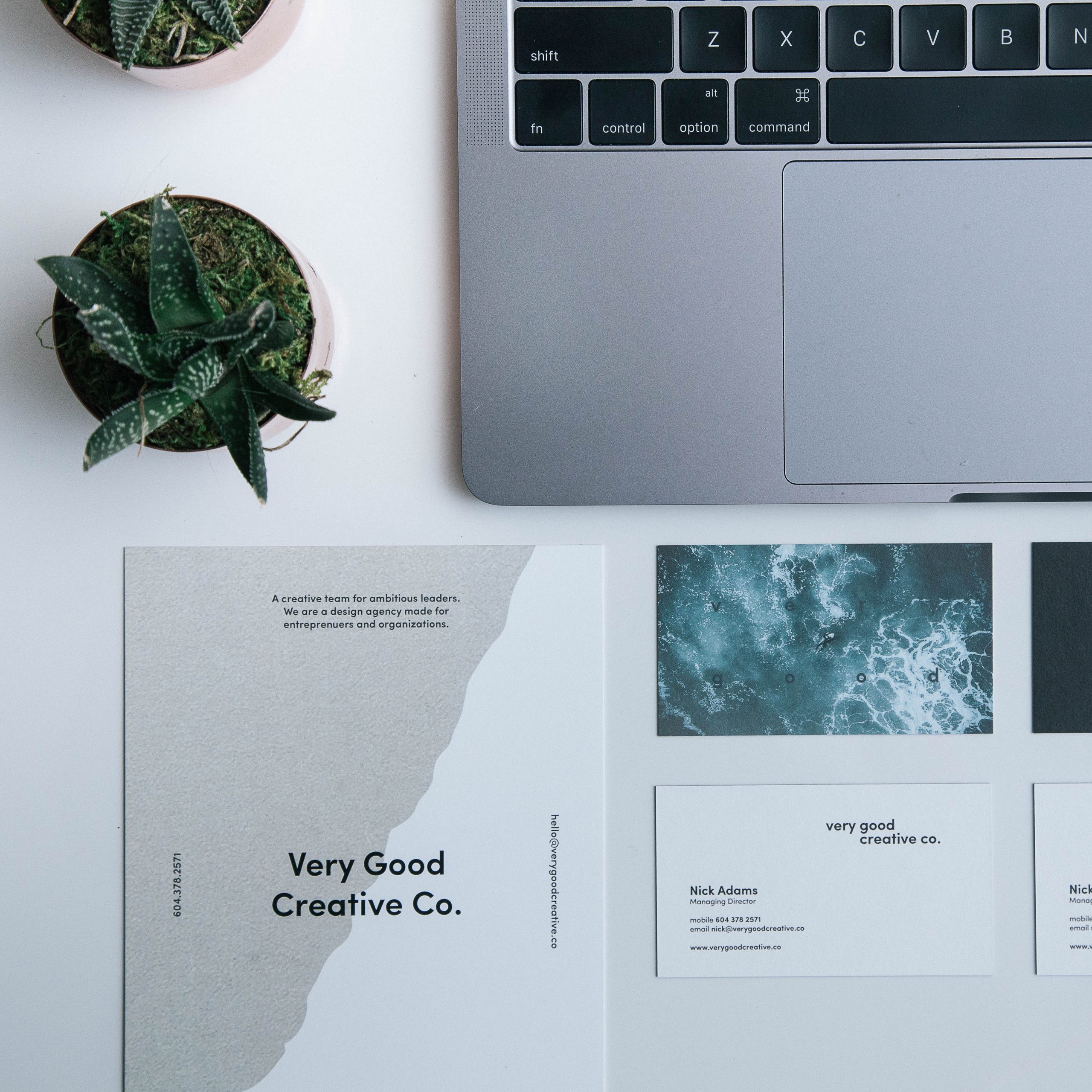 Why Business Card Printing Near Me is Better than Distant Websites