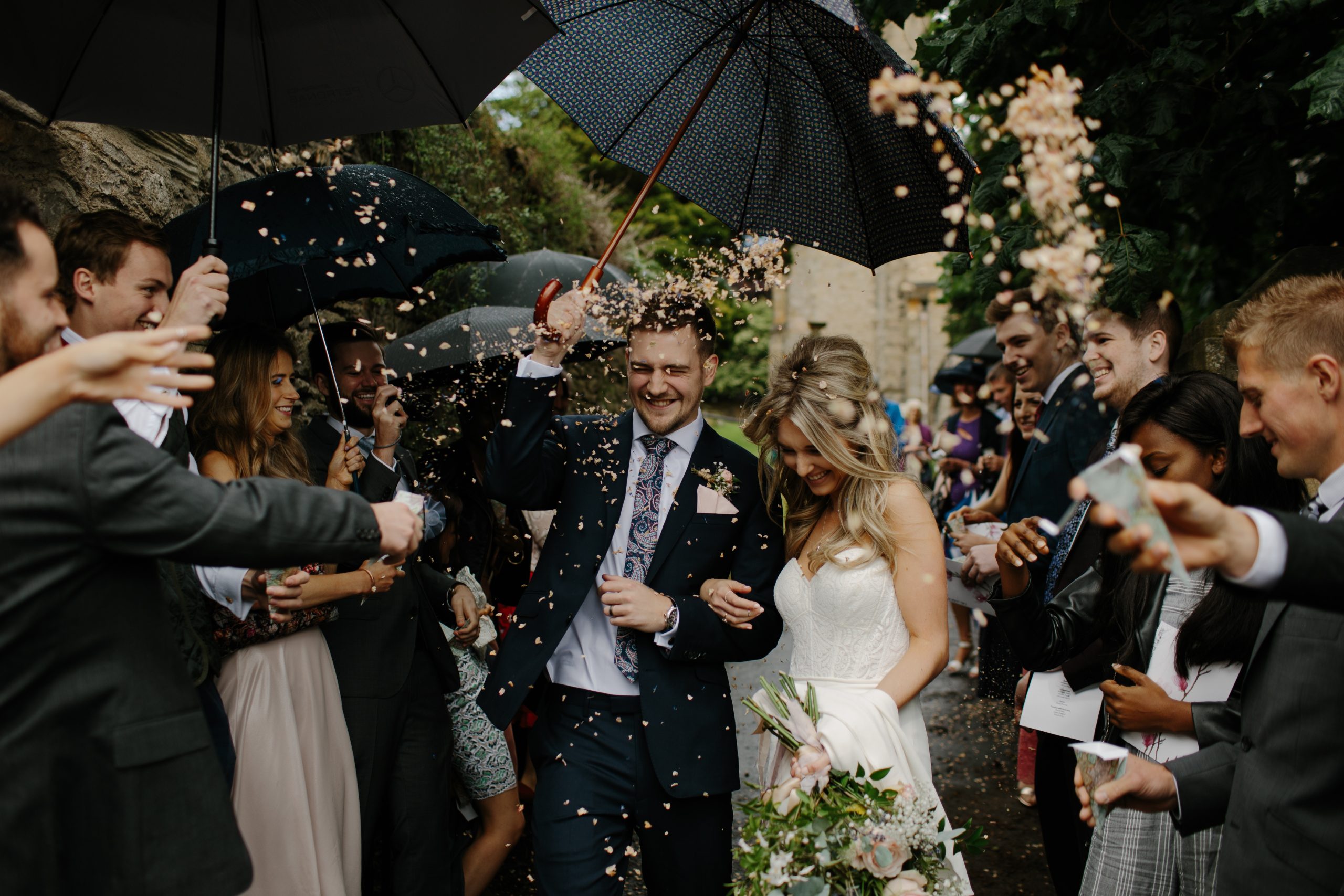 Why Vinyl Banners are Perfect for Weddings
